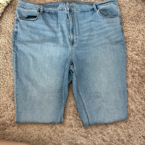 Old Navy High Rise Super Skinny Jeans - Picture 4 of 5